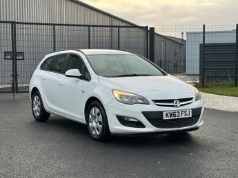 Vauxhall Astra 1.7 CDTi ecoFLEX ES Sports Tourer 5dr Diesel Manual Euro 5 (s/s)