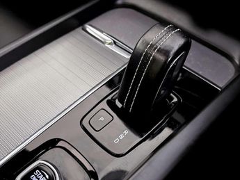 Volvo XC60 2.0h T8 Twin Engine Recharge 11.6kWh R-Design Pro SUV 5dr Petrol