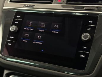 Volkswagen Tiguan 2.0 TDI Match DSG Euro 6 (s/s) 5dr