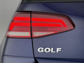 Volkswagen Golf 1.6 TDI SE Nav DSG Euro 6 (s/s) 5dr