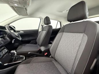 Volkswagen T-Cross 1.0 TSI MOVE DSG Euro 6 (s/s) 5dr