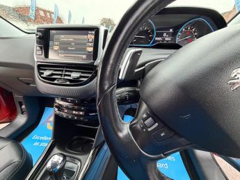 Peugeot 2008 1.2 PureTech Allure SUV 5dr Petrol ETG Euro 6 (s/s) (82 ps)