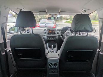 Volkswagen Tiguan 2.0 TDI BlueMotion Tech Match SUV 5dr Diesel DSG 4WD Euro 5 (s/s