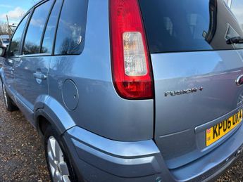 Ford Fusion 1.4 Plus Durashift EST 5dr