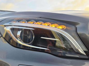 Mercedes-Benz GLA 2.1 GLA220d AMG Line (Premium Plus) 7G-DCT 4MATIC Euro 6 (s/s) 5