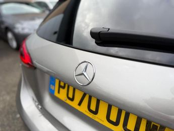 Mercedes-Benz A Class 1.3 A180 AMG Line 7G-DCT Euro 6 (s/s) 5dr