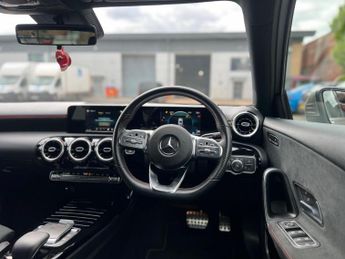Mercedes-Benz A Class 1.3 A180 AMG Line 7G-DCT Euro 6 (s/s) 5dr