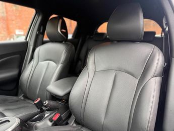 Nissan Juke 1.6 Tekna XTRON Euro 6 5dr