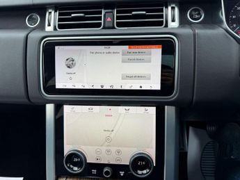 Land Rover Range Rover 3.0 TD V6 Vogue SE SUV 5dr Diesel Auto 4WD Euro 6 (s/s) (258 ps)