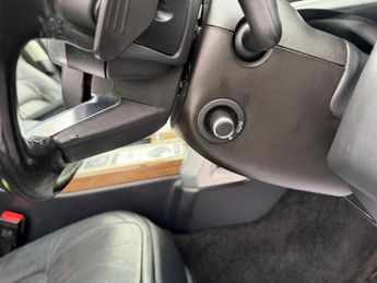 Land Rover Range Rover 3.0 TD V6 Vogue SE SUV 5dr Diesel Auto 4WD Euro 6 (s/s) (258 ps)