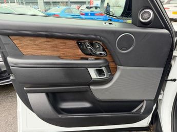 Land Rover Range Rover 3.0 TD V6 Vogue SE SUV 5dr Diesel Auto 4WD Euro 6 (s/s) (258 ps)