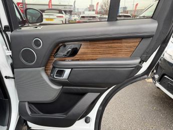 Land Rover Range Rover 3.0 TD V6 Vogue SE SUV 5dr Diesel Auto 4WD Euro 6 (s/s) (258 ps)