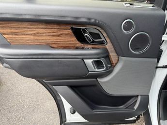 Land Rover Range Rover 3.0 TD V6 Vogue SE SUV 5dr Diesel Auto 4WD Euro 6 (s/s) (258 ps)