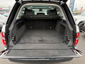 Land Rover Range Rover 3.0 TD V6 Vogue SE SUV 5dr Diesel Auto 4WD Euro 6 (s/s) (258 ps)