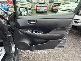 Nissan Leaf 24kWh Auto 5dr