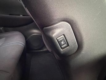 Nissan Leaf 24kWh Auto 5dr