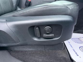 Land Rover Discovery 3.0 TD V6 SE Auto 4WD Euro 6 (s/s) 5dr