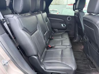 Land Rover Discovery 3.0 TD V6 SE Auto 4WD Euro 6 (s/s) 5dr