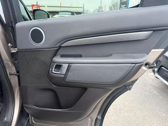 Land Rover Discovery 3.0 TD V6 SE Auto 4WD Euro 6 (s/s) 5dr