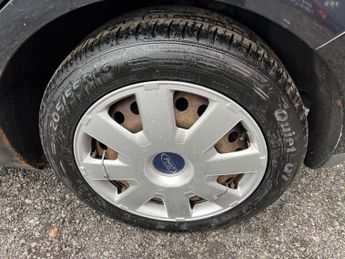 Ford Focus 1.6 LX 5dr