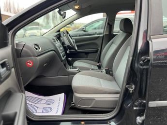 Ford Focus 1.6 LX 5dr