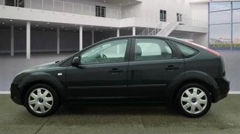 Ford Focus 1.6 LX 5dr