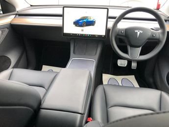 Tesla Model Y (Dual Motor) Performance Auto 4WDE 5dr