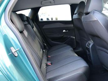 Peugeot 308 SW 1.6 12.4kWh Allure Premium Estate 5dr Petrol Plug-in Hybrid e-EA