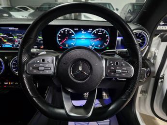 Mercedes-Benz CLA 2.0 CLA220 AMG Line (Premium Plus) Coupe 7G-DCT Euro 6 (s/s) 4dr