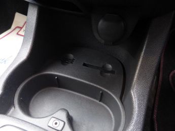 Vauxhall Corsa 1.4i 16v Club 5dr