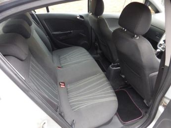 Vauxhall Corsa 1.4i 16v Club 5dr