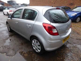 Vauxhall Corsa 1.4i 16v Club 5dr