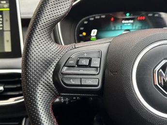 MG MG HS 1.5 T-GDI Trophy DCT Euro 6 (s/s) 5dr