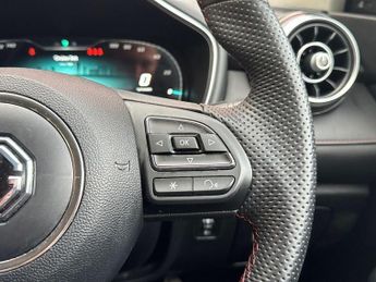 MG MG HS 1.5 T-GDI Trophy DCT Euro 6 (s/s) 5dr