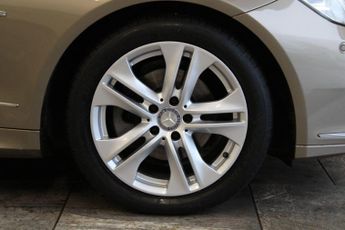 Mercedes-Benz E Class 1.8 E200 CGI BlueEfficiency SE Cabriolet Tiptronic Euro 5 (s/s) 