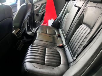 Jaguar F-PACE 2.0 D240 Portfolio Auto AWD Euro 6 (s/s) 5dr