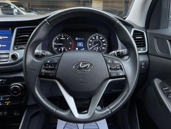 Hyundai TUCSON 1.7 CRDi Blue Drive SE Nav DCT Euro 6 (s/s) 5dr