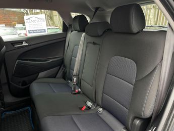 Hyundai TUCSON 1.7 CRDi Blue Drive SE Nav DCT Euro 6 (s/s) 5dr