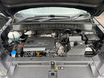 Hyundai TUCSON 1.7 CRDi Blue Drive SE Nav DCT Euro 6 (s/s) 5dr