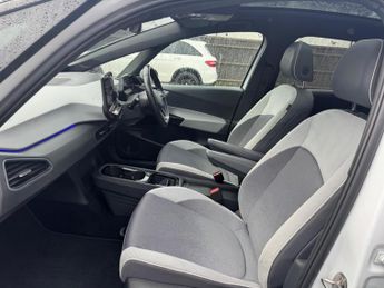 Volkswagen ID.3 Pro Performance 58kWh Family Auto 5dr