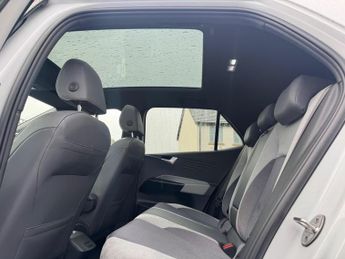 Volkswagen ID.3 Pro Performance 58kWh Family Auto 5dr