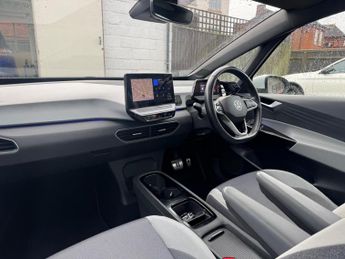 Volkswagen ID.3 Pro Performance 58kWh Family Auto 5dr