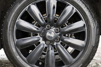 MINI Countryman 1.5 10kWh Cooper SE Classic Auto ALL4 Euro 6 (s/s) 5dr