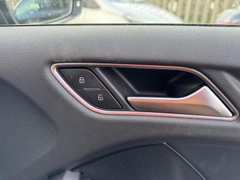 Audi A3 1.8 TFSI S line S Tronic Euro 5 (s/s) 3dr