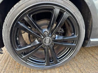 Audi A3 1.8 TFSI S line S Tronic Euro 5 (s/s) 3dr
