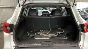 RENAULT KADJAR 1.5 dCi Signature Nav SUV 5dr Diesel EDC Euro 6 (s/s) (110 ps) *