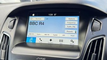 Ford Focus 1.0T EcoBoost Zetec Edition Euro 6 (s/s) 5dr