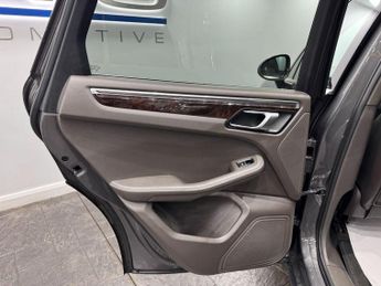 Porsche Macan 3.0 TD V6 S PDK 4WD Euro 6 (s/s) 5dr