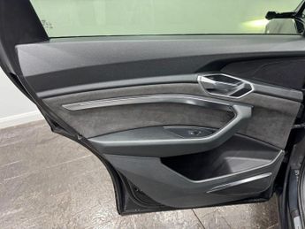 Audi e-tron 55 Launch Edition Auto quattro 5dr 95kWh