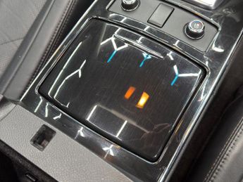 Infiniti QX70 3.0d V6 GT Auto 4WD Euro 5 5dr